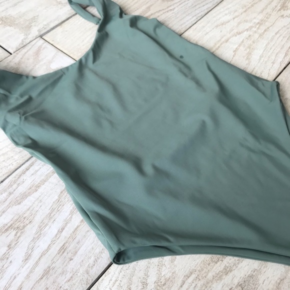 Disruptive Youth One Piece - Picture 5 of 7